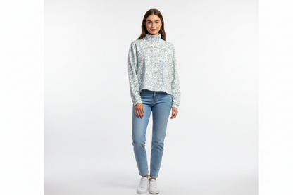 Robin Blue Pullover in soft knit; available in sizes XS–XL. Casual, relaxed fit with long sleeves and crew neckline.