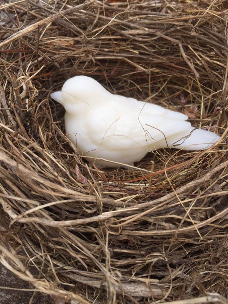 White, bird-shaped Sweet Birdy Guest Soap, gardenia scent. Sizes available: Small and Large.