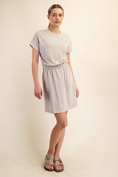 Mineral Washed Elastic Waist Cotton Dress with large front pockets. Available in sizes XS-XL.
