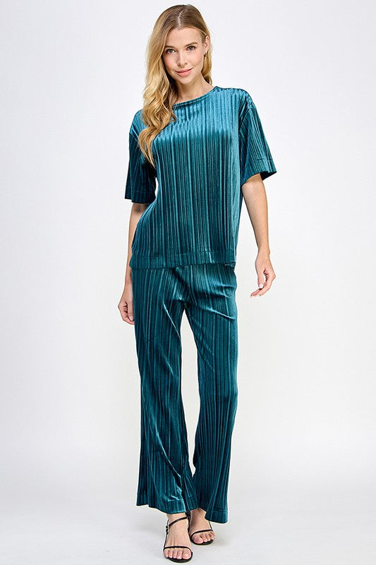 Teal Pleated Velvet Set with short sleeves and loose-fitting pants. Available in sizes XS–XL.