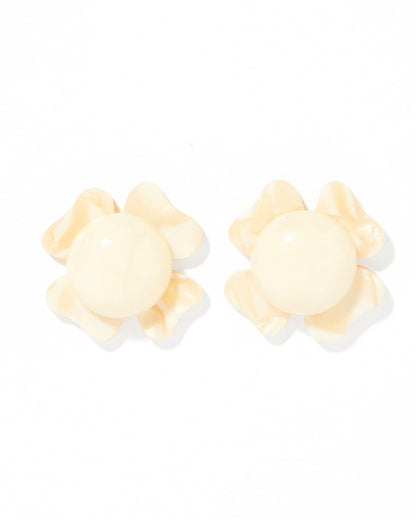 Cream flower-shaped studs with large round centers, wavy petals, surgical steel. Sizes available: small, medium, large.