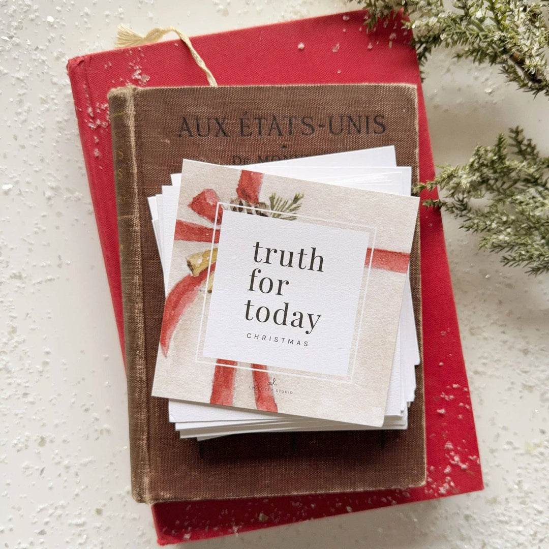 Stack of Christmas gift Truth for Today cards. Sizes available: standard and mini. Ideal for Advent reading or sharing verses.