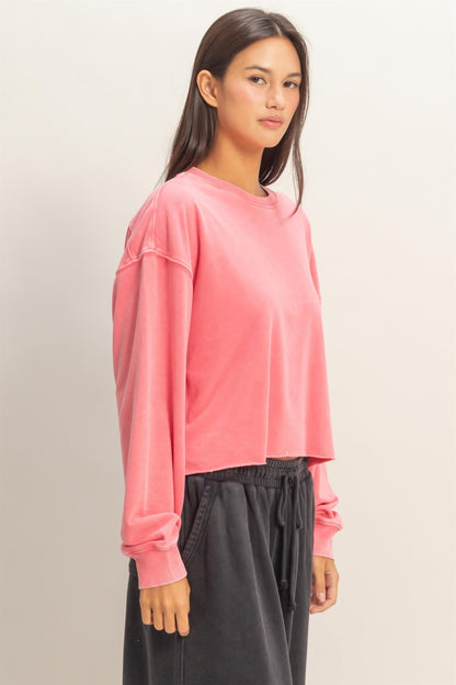 Cropped Mineral Wash Sweatshirt in pink, boxy fit. Available in XS-XL.