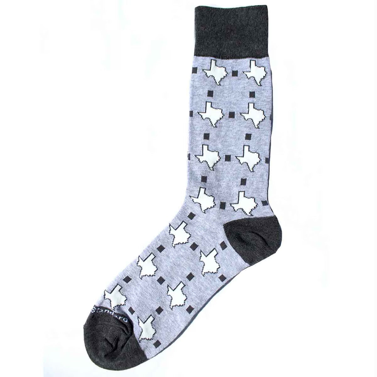 Gray men’s socks with dark gray heel, toe, and cuff. White Texas outline pattern. Available in sizes M–XL.