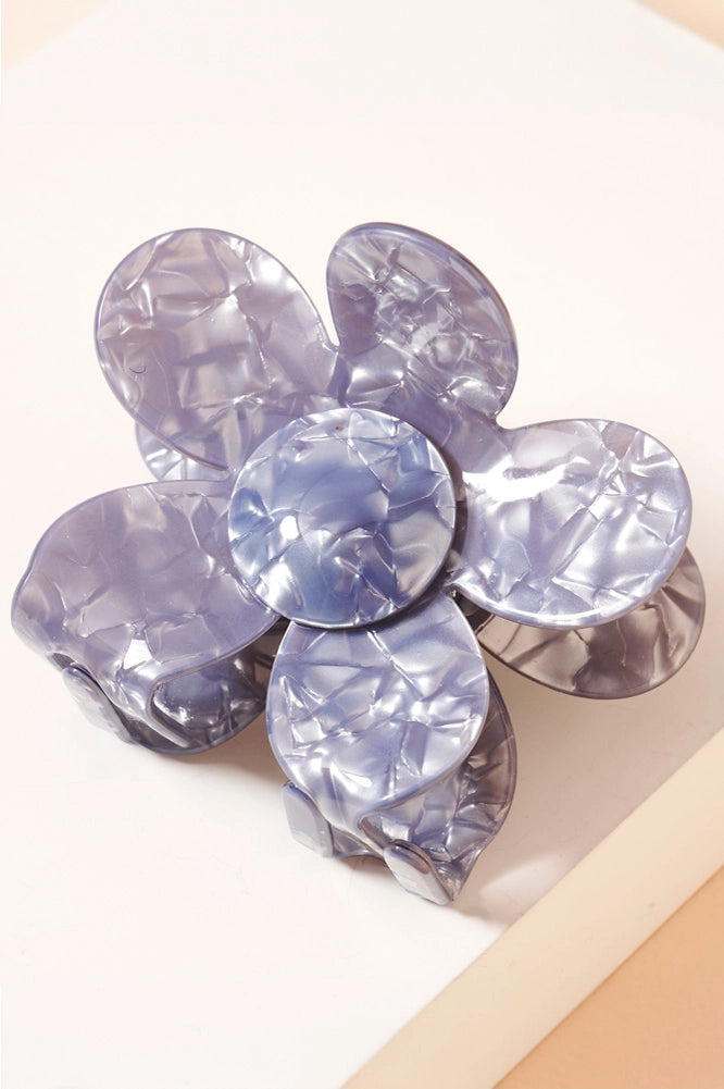 Daisy Pearlized Hair Clip: Flower-shaped, lavender petals with marbled pattern. Sizes available: Small, Medium, Large.