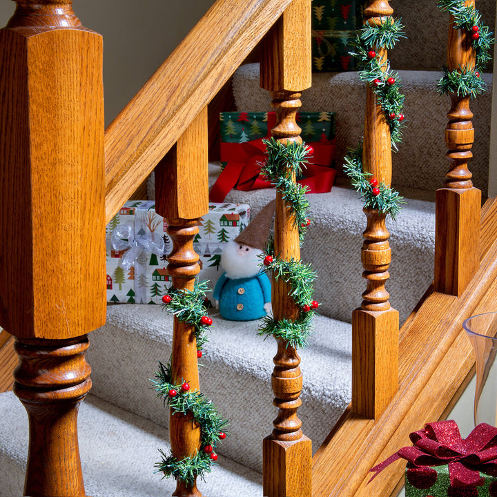 Fourteen-inch GarlandTies™ - Noble Pine with Berries 10 pack, artificial pine garland ties decorated with red berries.