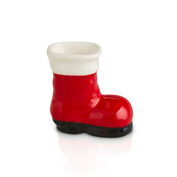 Small ceramic containers shaped like Santa boots with white cuffs and black soles. Available sizes: mini.