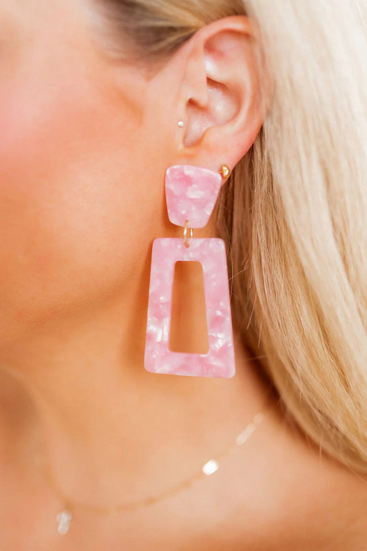 Kennedy Earrings: pink, marbled dangles shaped like elongated hexagons. Available in one size. Ideal for sensitive ears, prioritizing style and comfort.