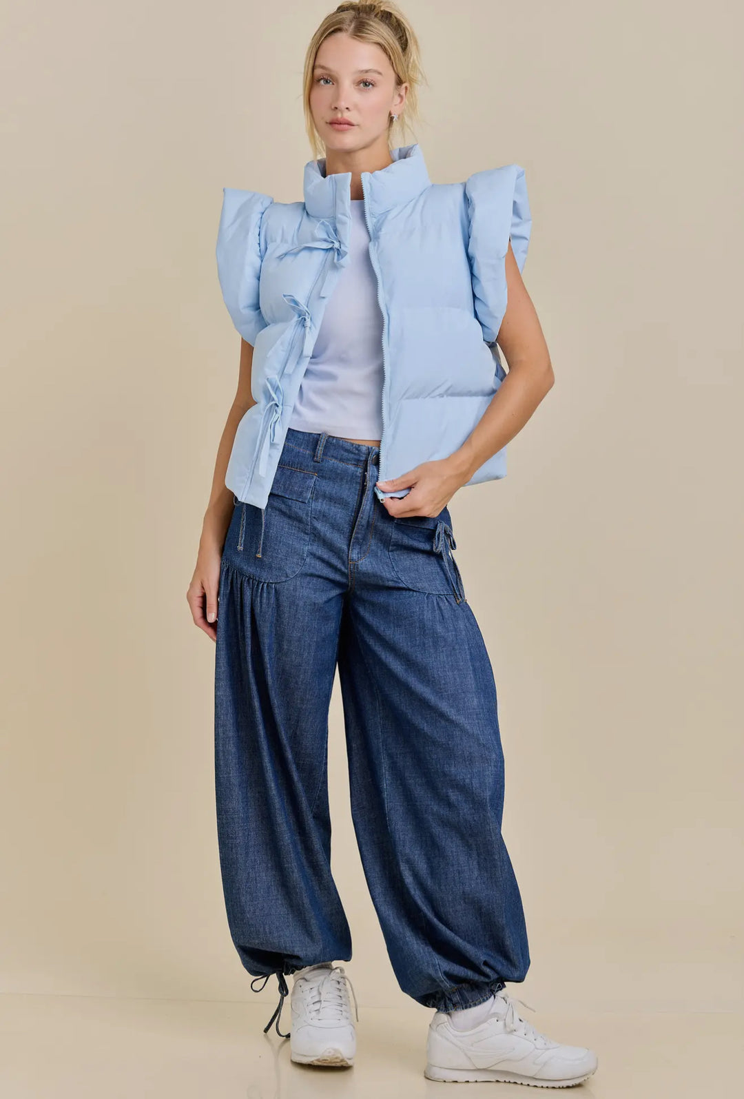 Dual-Style Wide-Leg Cinched Jogger denim pants; available in sizes XS–XL.