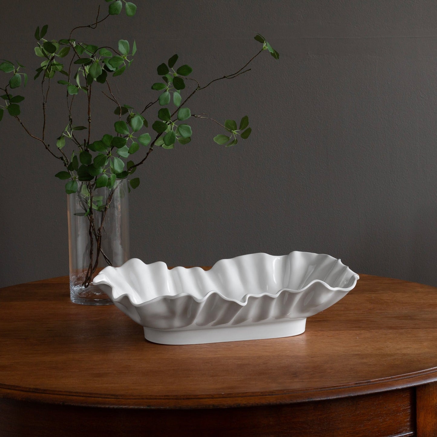 Vida Bloom Extra Large Oval Bowl in white, available in multiple sizes, with an elegant, smooth oval shape.