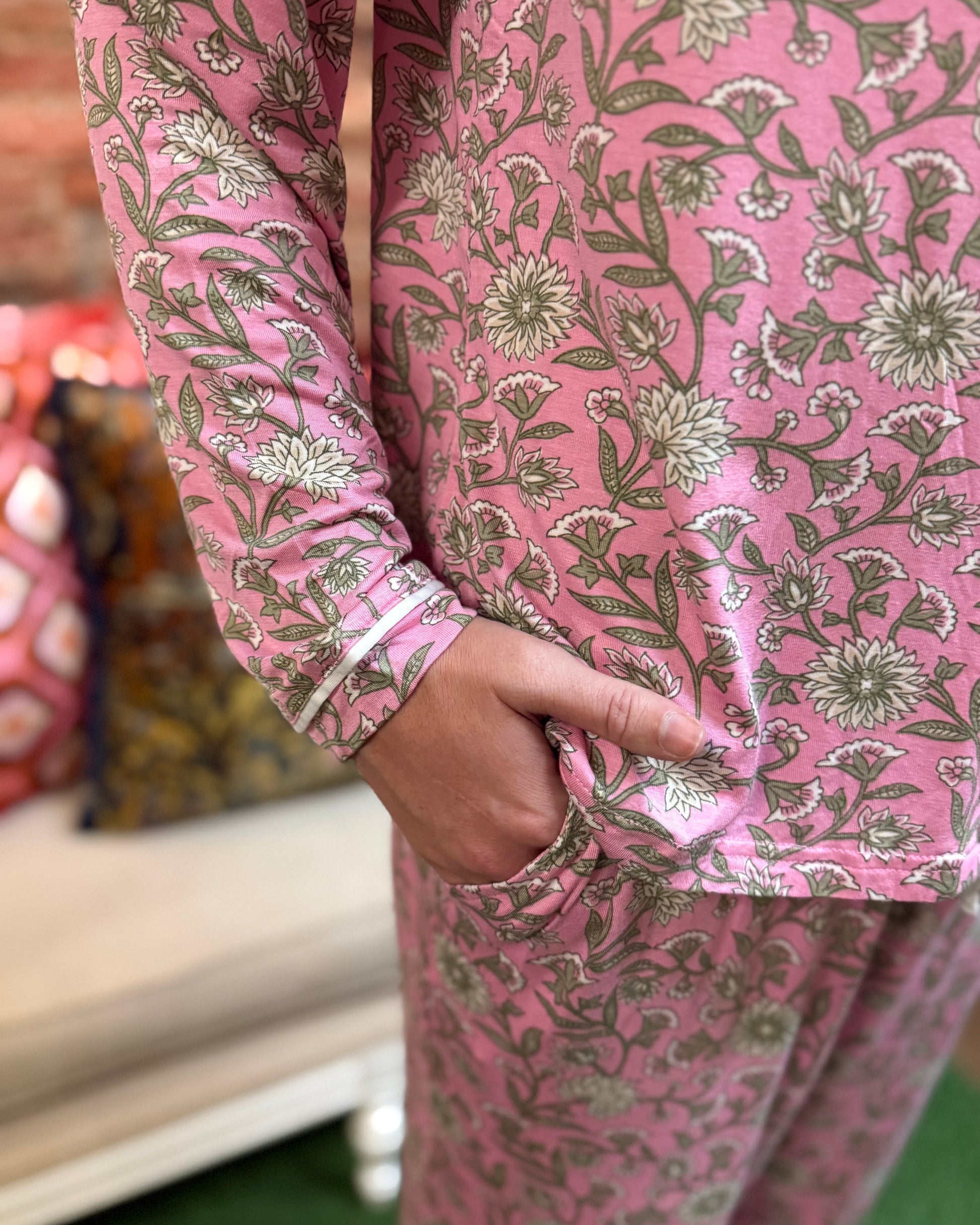 Charlotte Thistle Vines Pink Set; pink loungewear with thistle vine print. Available in sizes XS–XL.