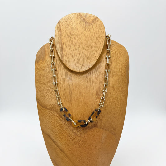 Fur Topaz Chain Link Necklace: gold rectangular links with a segment of larger, tortoiseshell-accented links. Available sizes: 16", 18", and 20".