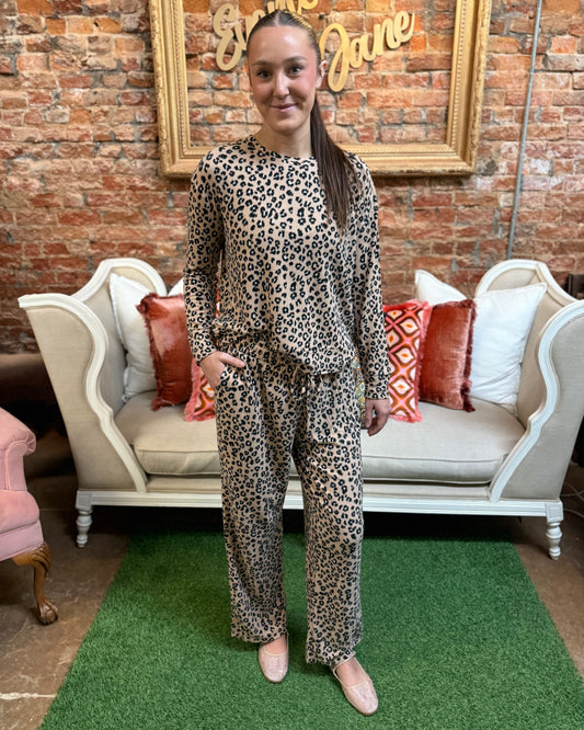 Sophie Leopard Print Pajama Set, available in sizes XS–XL.