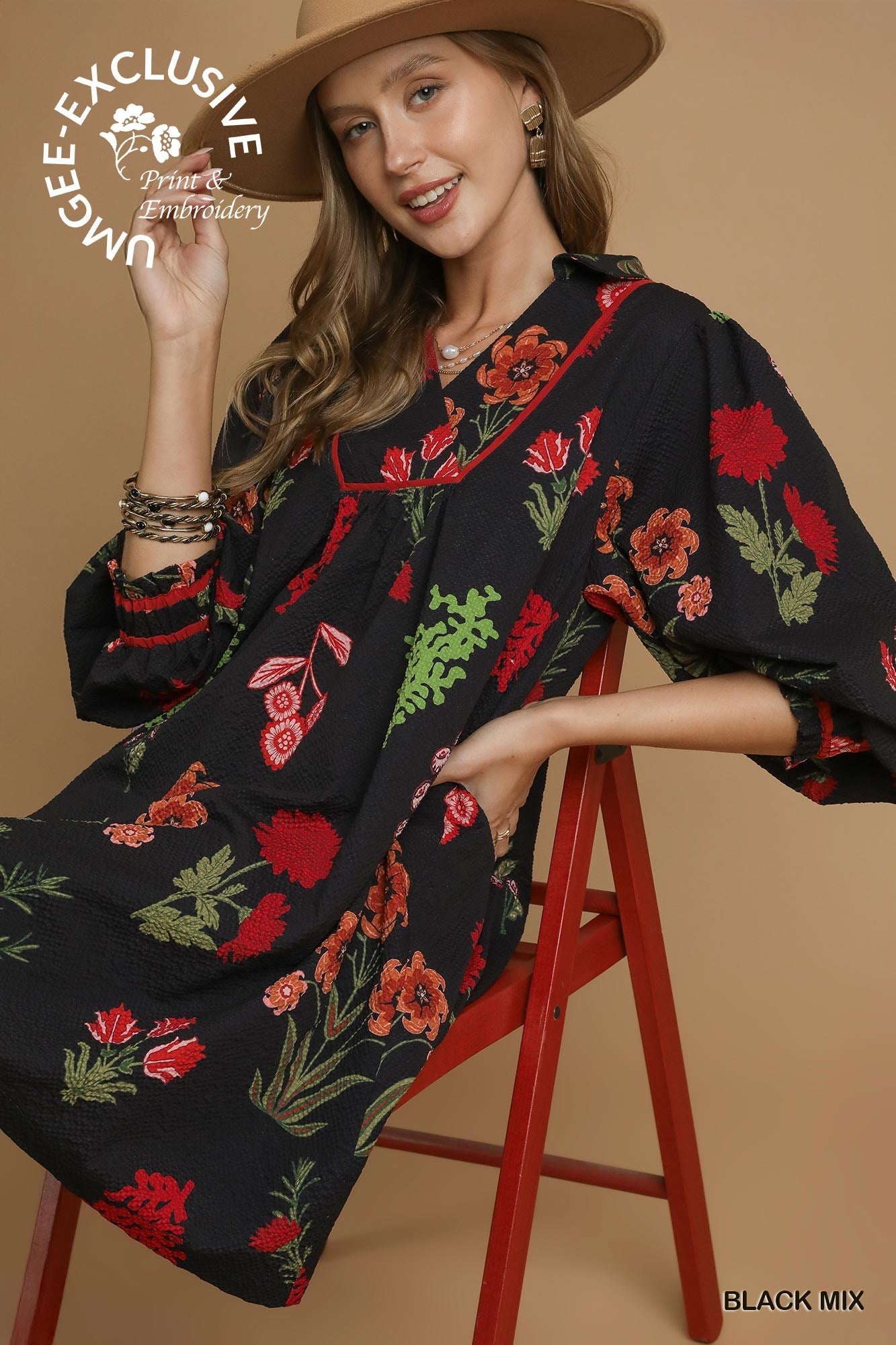 Mix Floral Textured Shift Dress in black with colorful floral embroidery. Available sizes: XS–XL. “UNIQUEE EXCLUSIVE” text shown.