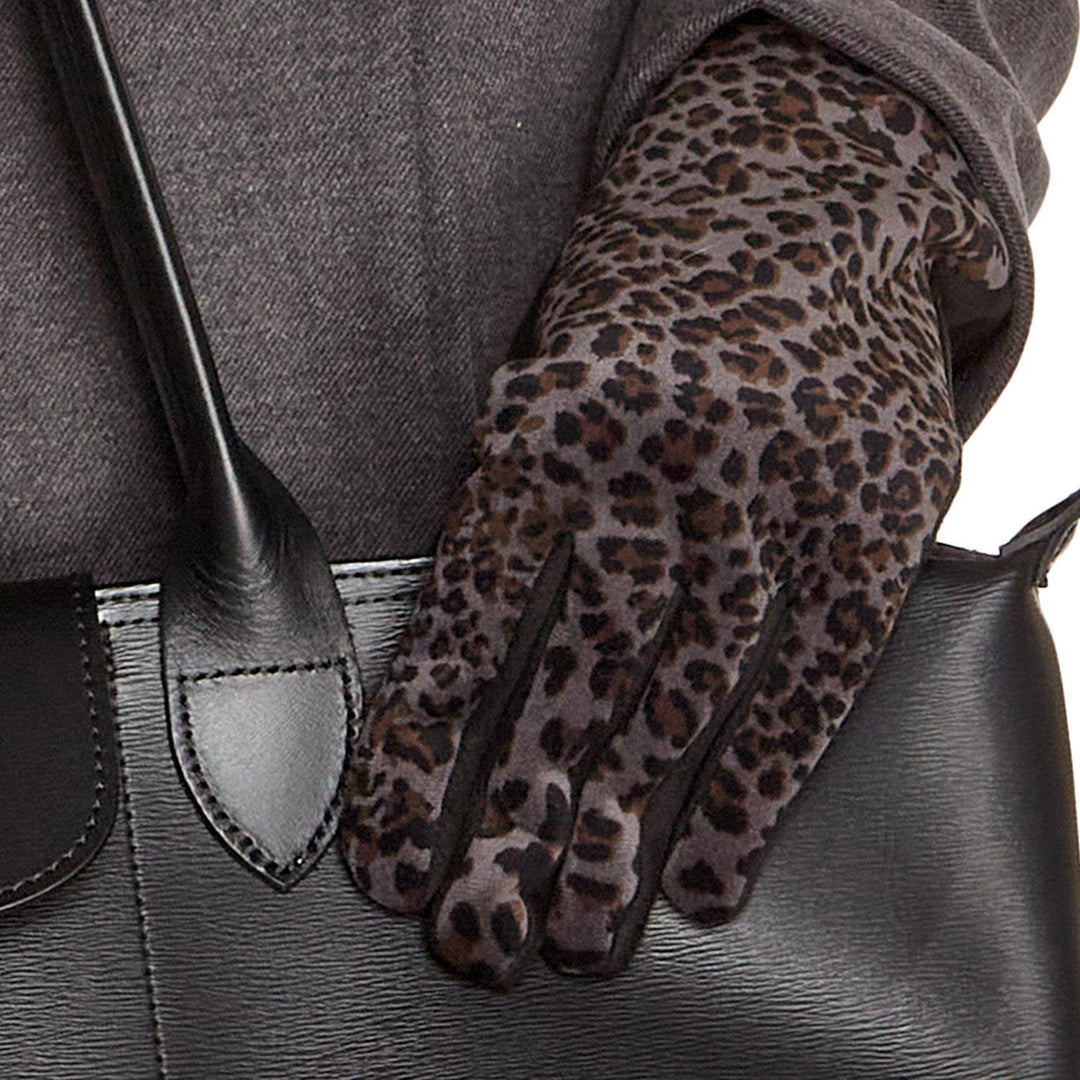 Black leather handbag with structured handle, available in S, M, and L sizes.