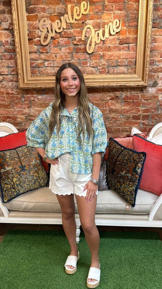 Botanical Print Dolman Sleeve Top, available in sizes XS–XL. Features relaxed fit and vibrant botanical print.