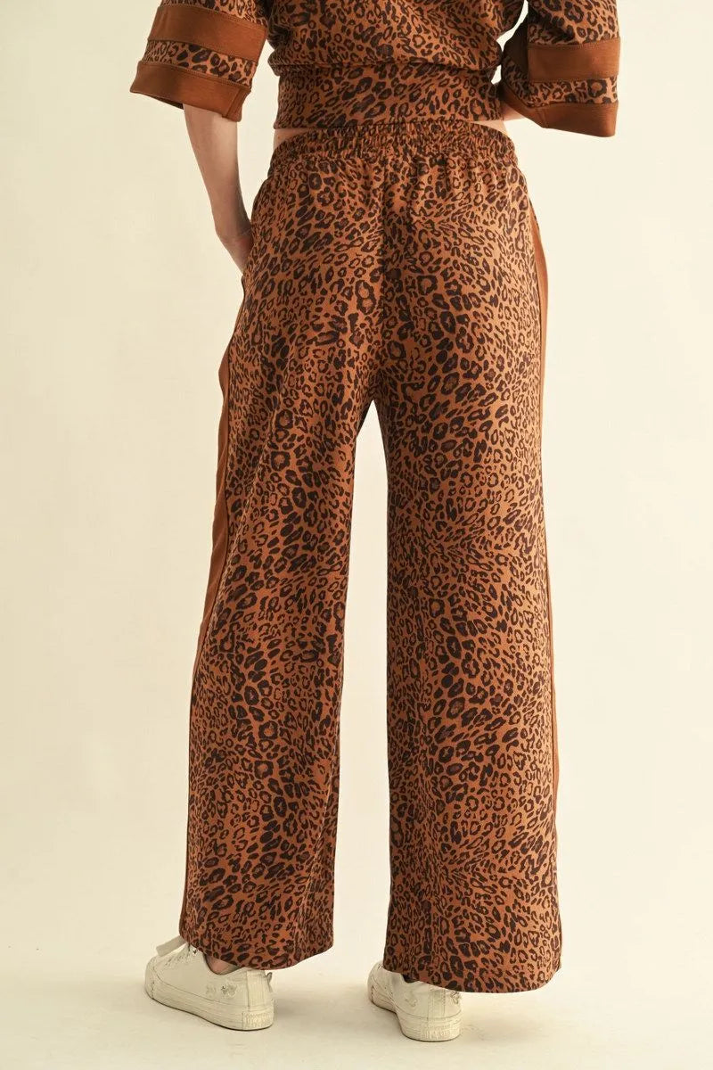 Leopard Contrast Pants with drawstring waist, available in sizes S-XL.