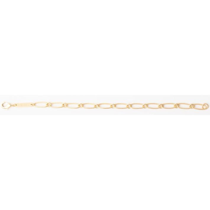 Cora Bracelet 7.5: gold elongated oval links, round clasp. Size: 7.5 inches.