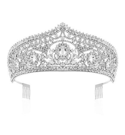 Teardrop Stone Cluster Intricate Crown