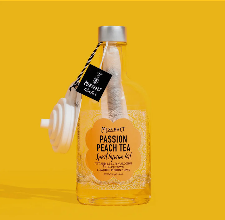 Clear "Spirit InFusion Kit" bottle with white infuser, white lid, and black tag. Available in 500ml and 1L sizes.