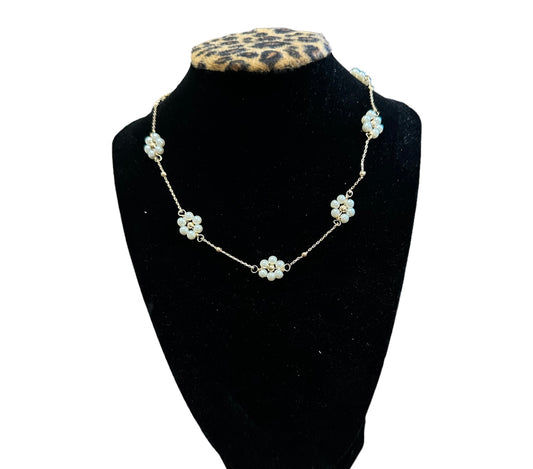 Necklace with Open Daisy Pattern Pendant