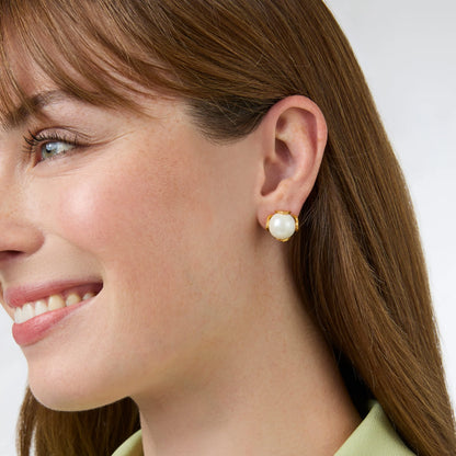 Penelope Pearl Stud earring, classic pearl design, available in 6mm and 8mm sizes.