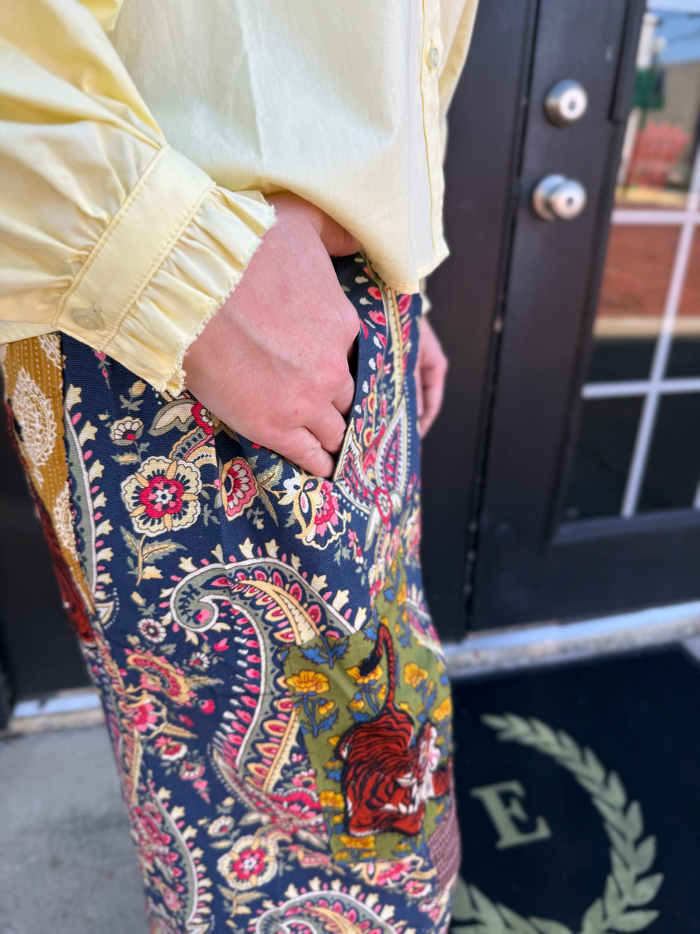 Tiger Barrel Pant in dark blue featuring an intricate paisley and tiger print.