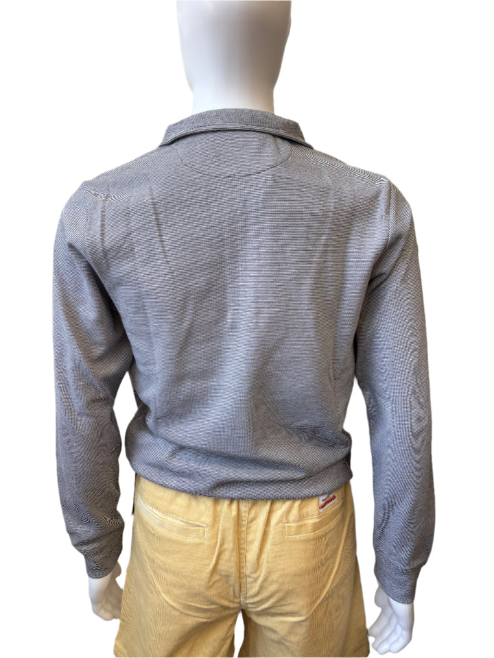 Men’s gray quarter-zip jacket in sizes S–XXL. Ideal for transitional weather.