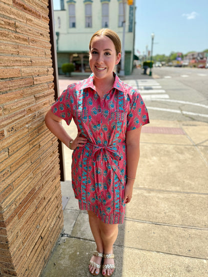 Geranium Dominga Dress with waist tie, available in XS–XL.