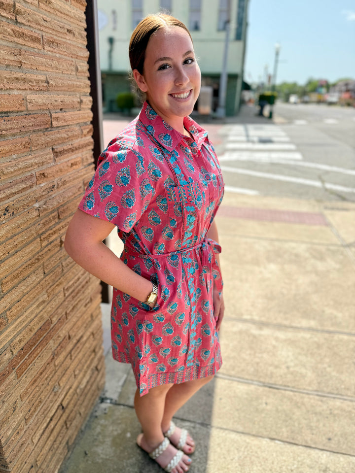 Geranium Dominga Dress in blue floral print. Available sizes: XS–XL.