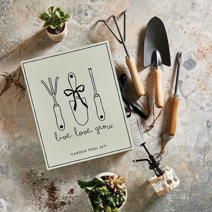 Spade, fork, and trowel with beech wood handles. Available in one size.