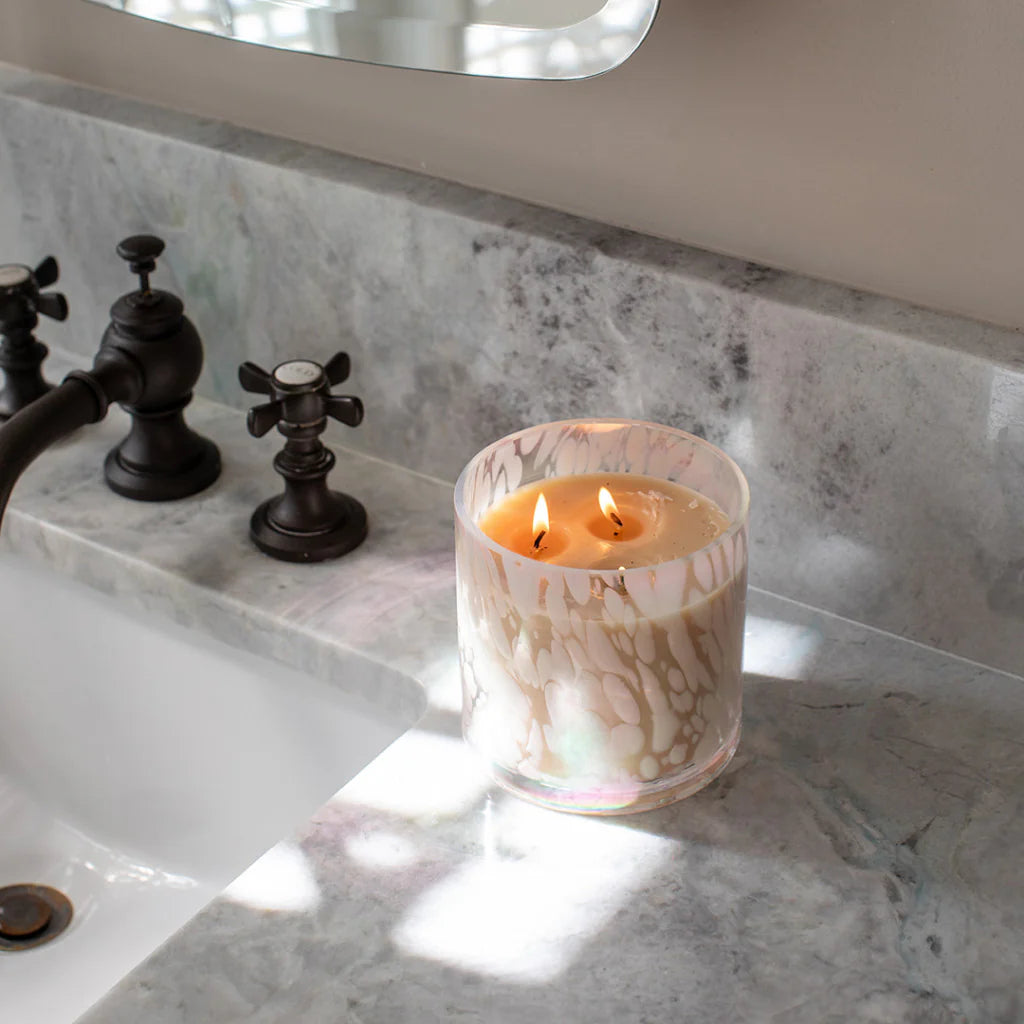 Sweet Grace Collection Candle #058: Two wicks, soy-blend wax, premium fragrance. Available sizes: 14.3 oz and 21.7 oz.