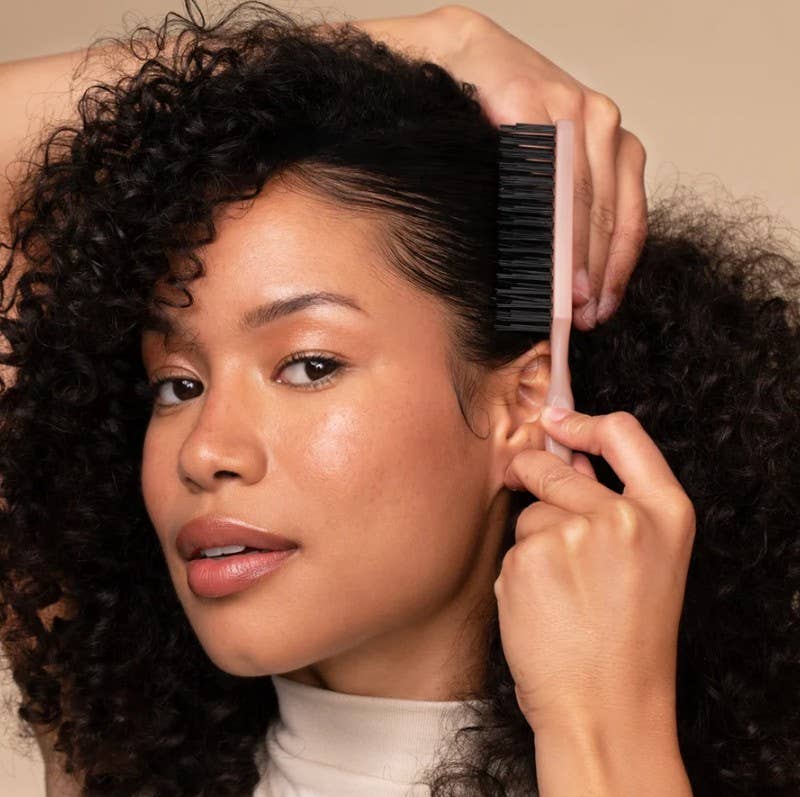 Detail &amp; Define Styling Brush with fine bristles, small rectangular size.