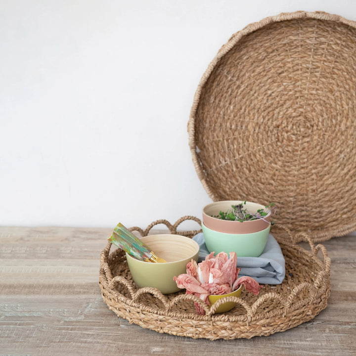 Natural Seagrass Scalloped Decorative Tray, 2 sizes, round design with a scalloped edge.
