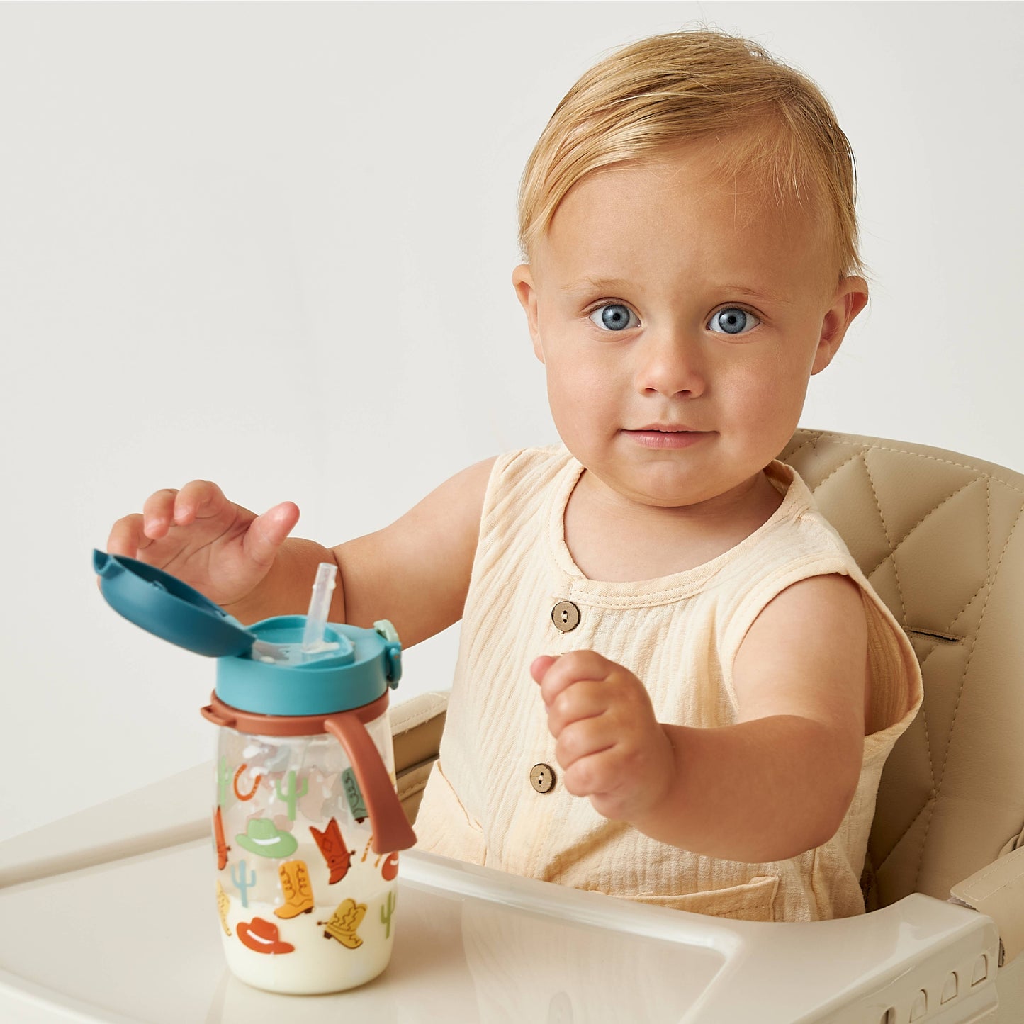 Itzy Sips™ Straw Cup With Snap-Close Lid