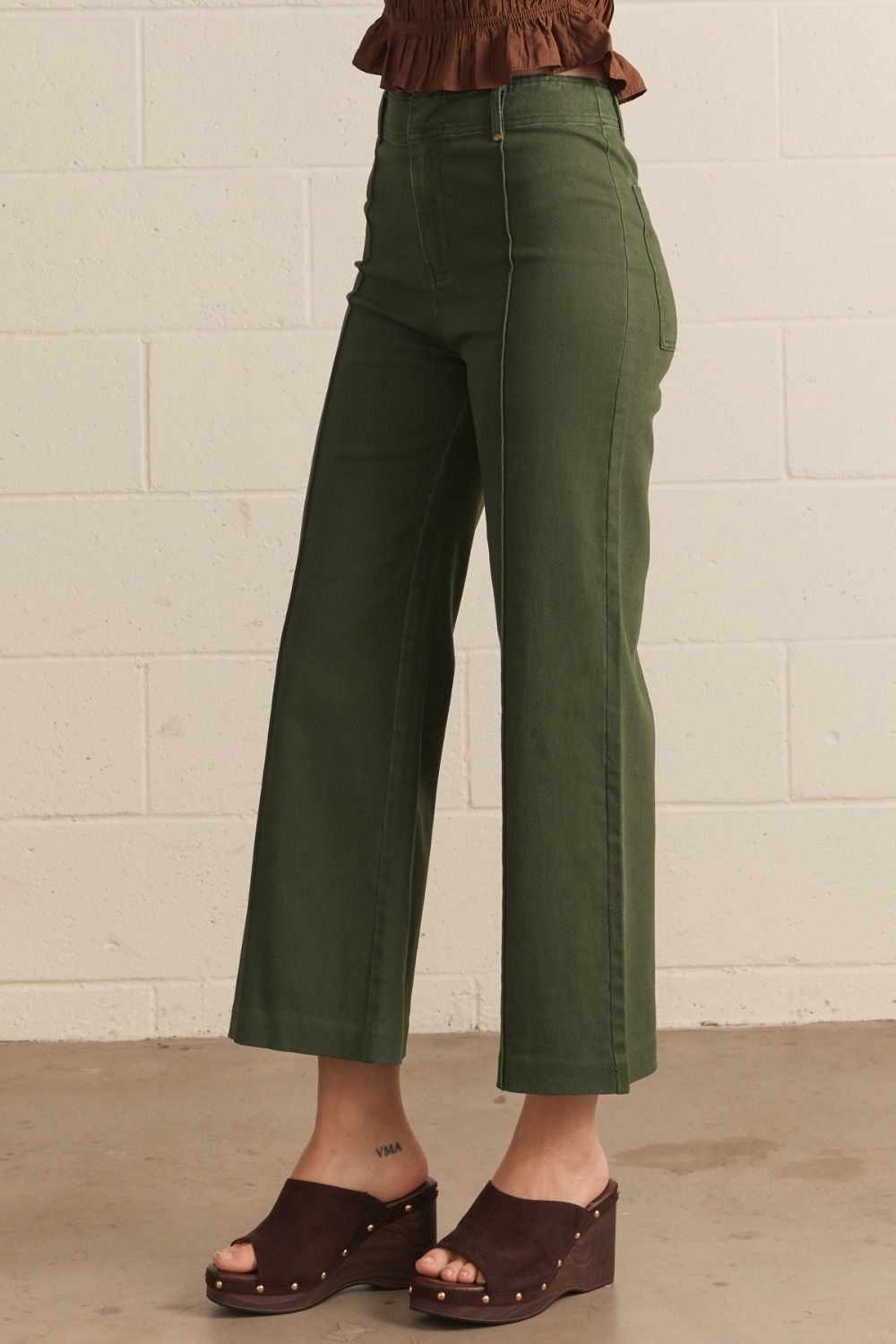 Evergreen High Rise Wide Leg Pants in hunter green, woven fabric; available in sizes XS–XL.