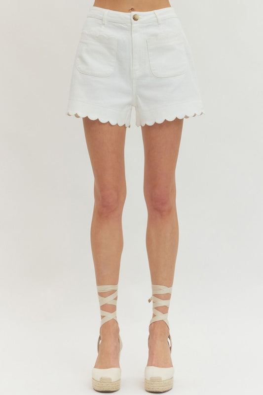 White Scallop Trim HW Shorts with front pockets. Available in sizes XS–XL.