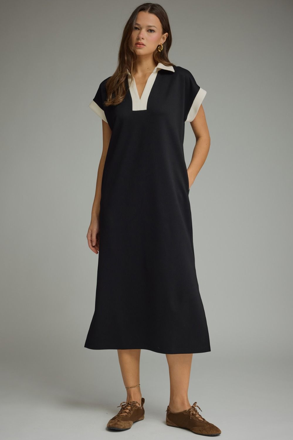 Sutton Contrast Midi Dress: loose black midi with collared v-neckline, cream trim on collar/cuffs. Available in XS–XL.