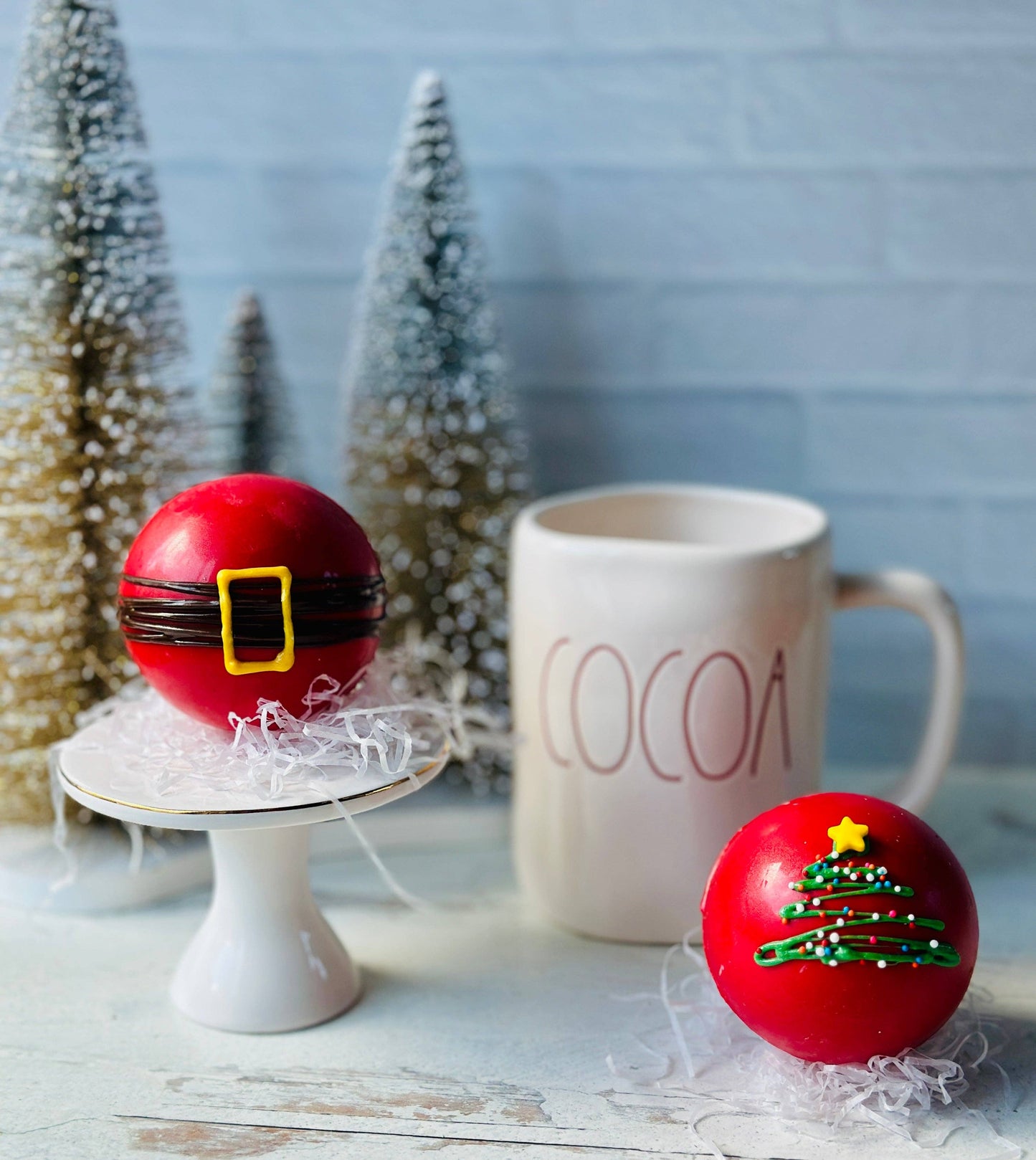 Santa Themed Cocoa Bombs: Both Designs / Single Pack