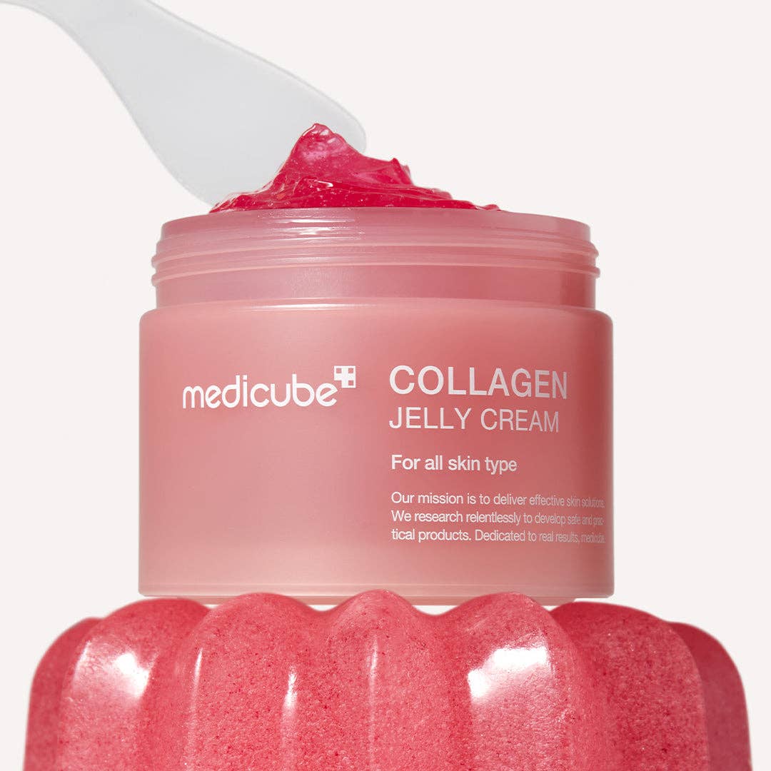 MEDICUBE Collagen Niacinamide Jelly Cream in pink jar with white spatula; available in 50ml and 100ml sizes.