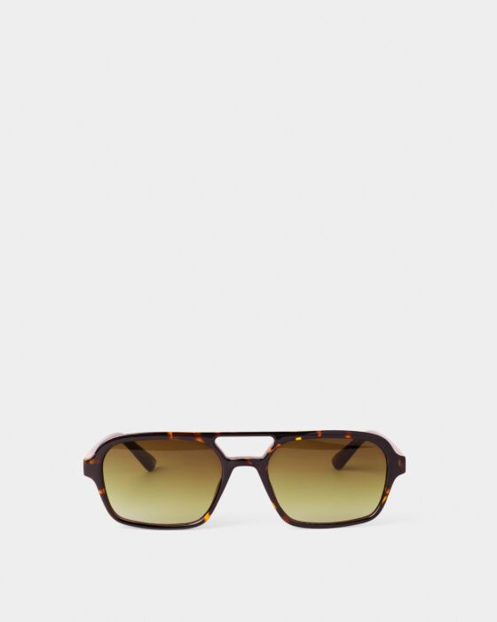 Ibiza Sunglasses: tortoiseshell aviator frames, green UV400 lenses, double bridge, slightly angular. Sizes: S/M/L.