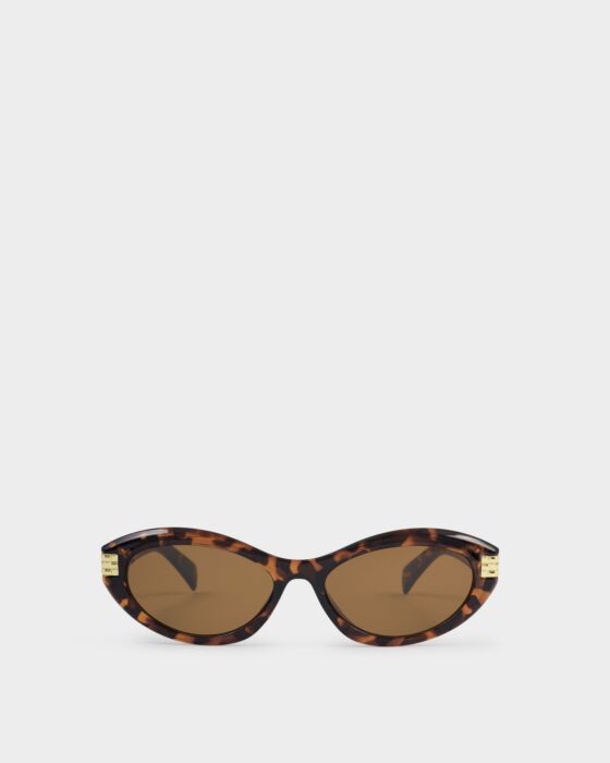 Nissi Slim Oval Sunglasses with recycled tortoiseshell frame and brown lenses. Available in small, medium, and large sizes.