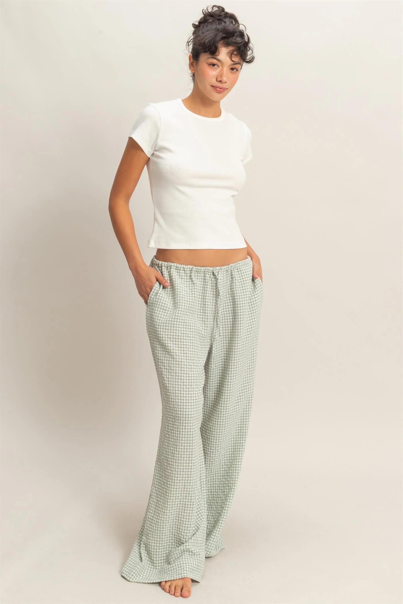 Basic Ribbed Short Sleeve Top in ribbed fabric, short sleeves; available in sizes XS–XL.