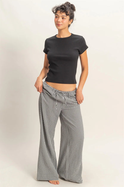 Basic Ribbed Short Sleeve Top, fitted cut, ribbed fabric. Available in sizes XS–XL. Other items not included.