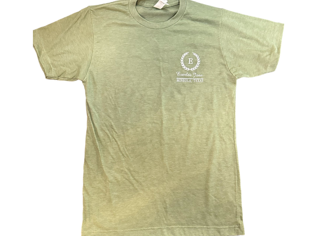 A Everlee Jane Tshirt, made from 65% poly 35% cotton, with a small white logo and text "bendita pausa mindfulness place" on the left chest area, displayed