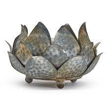 A lotus flower-shaped decorative cachepot with an artichoke design. It features a durable zinc finish. Available in various sizes.