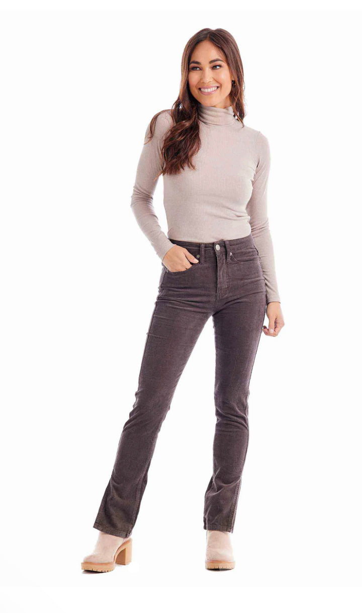 Felix Corduroy Jeans, dark brown. Available in sizes 24-32.