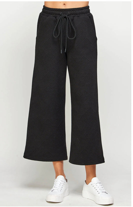 Textured Cropped Wide Pants